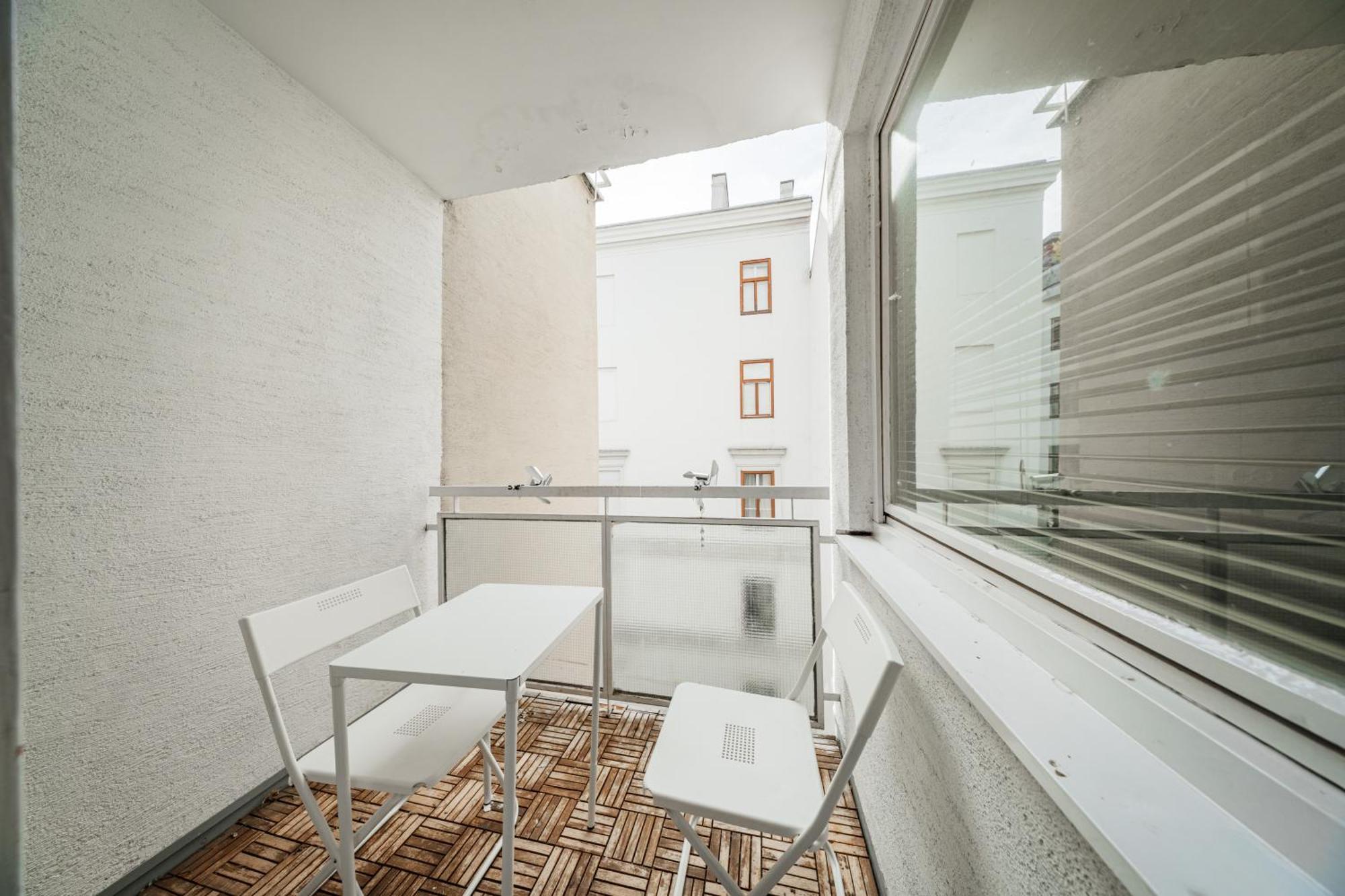 Studio Next To Karlsplatz/Karlskirche Apartman Bécs Kültér fotó